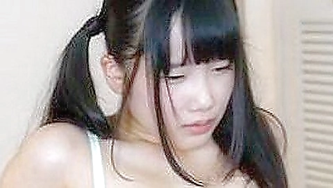 Japanese teen gets her pussy fucked in a vr porn movie