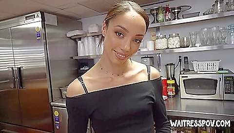 Big dick brunette amateur gets a blowjob and pounded outdoors