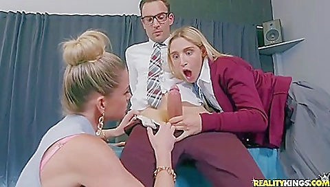 Horny brunette and two hirsute girls have a threesome