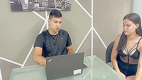 Brunette with big tits gives a good sex in the face