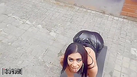 Brunette with big tits is looking really sexy in POV