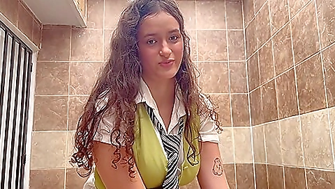 Stud 2nd year high school student gets fucked in her head