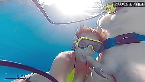 Underwater Blowjob And Hand Job By Polina Rucheyok