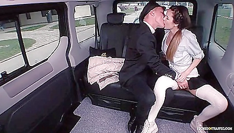 Driver helps a teen with a math problem on the road