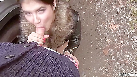Big cock brunette gets deepthroated blowjob in the dirt