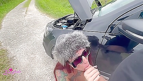 Meu Carro Quebrou E Tive Que Pagar Com A Bucetinha Pra Ele Arrumar